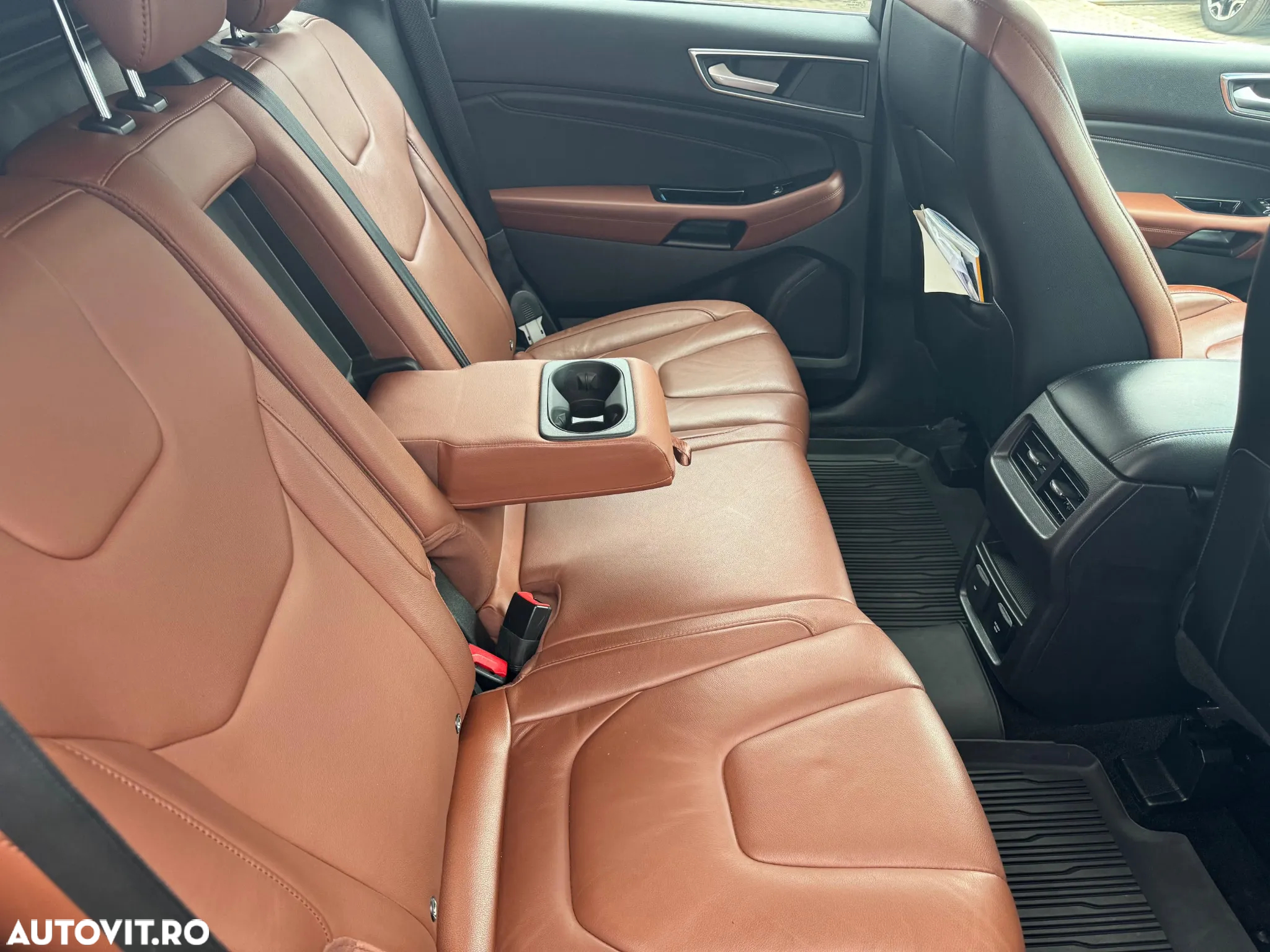 Ford Edge 2.0 TDCi Powershift Titanium - 10