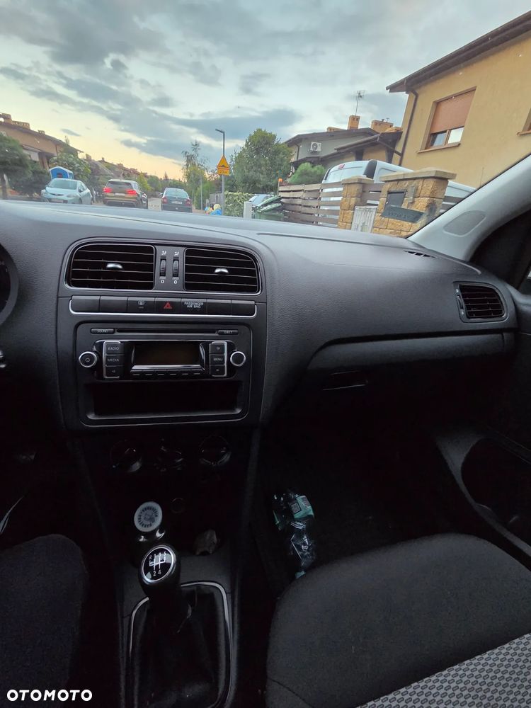 Volkswagen Polo - 13