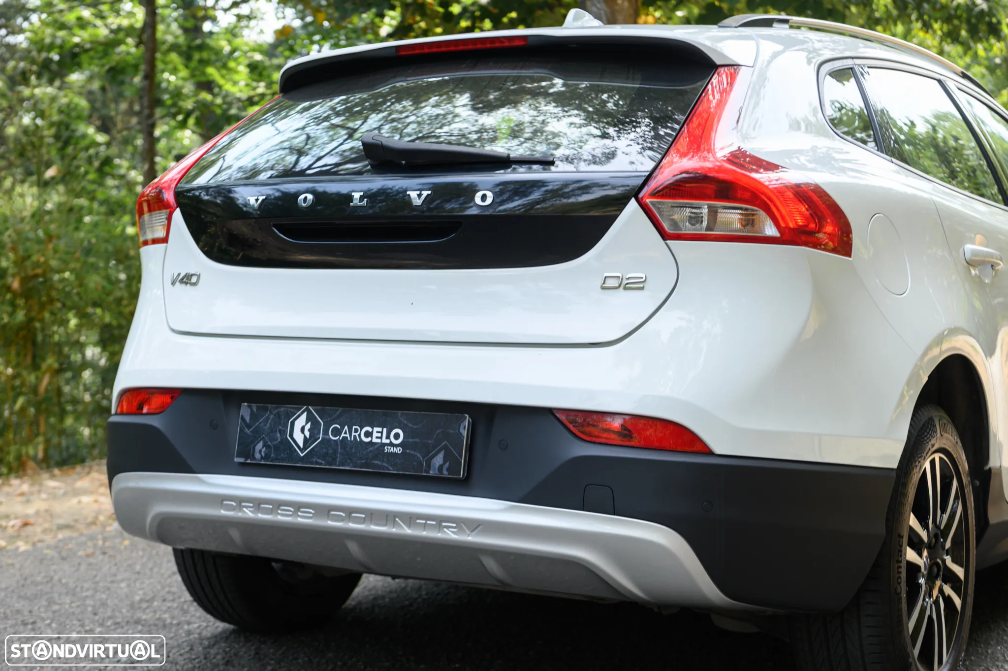 Volvo V40 Cross Country 2.0 D2 Summum - 12
