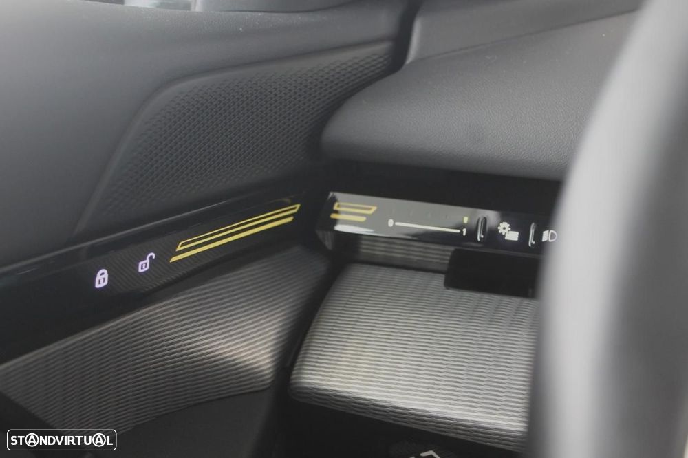 BMW 530 e Pack Desportivo M - 27
