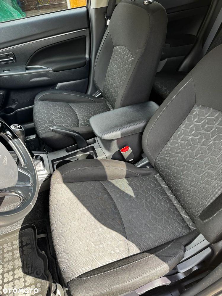 Mitsubishi ASX 2.0 Intense - 22