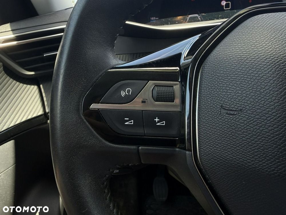 Peugeot 2008 1.5 BlueHDi Allure S&S - 19