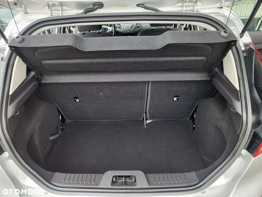 Ford Fiesta - 21