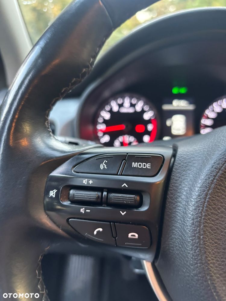 Kia Rio - 19