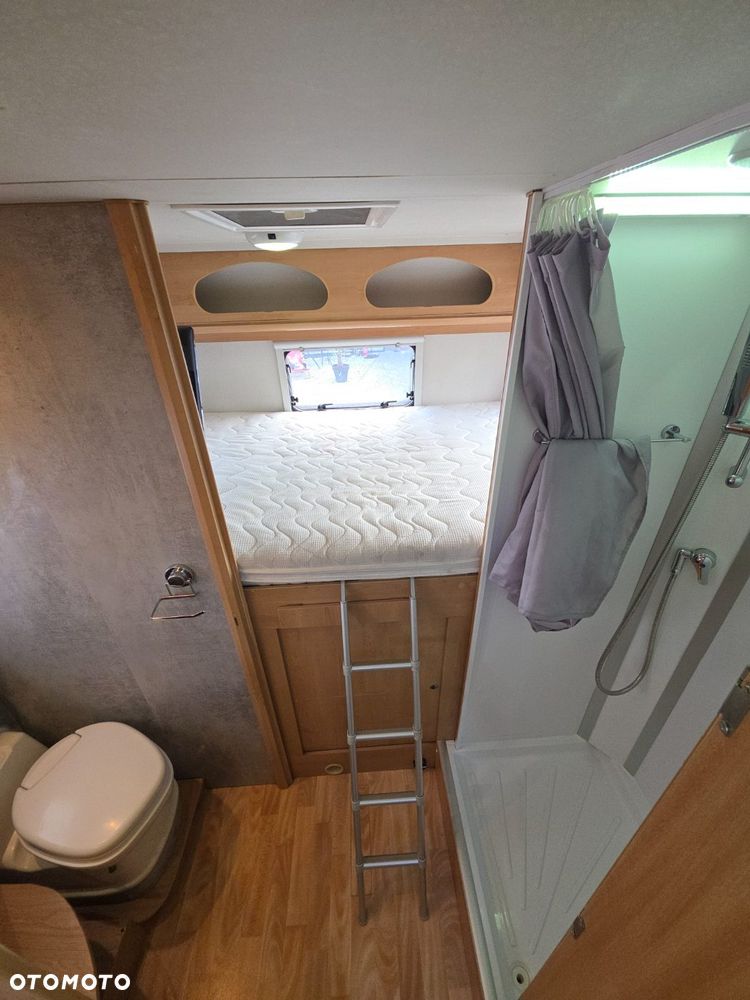 McLOUIS Fiat Ducato 2,8 jtd Kamper Garaz Duze Łózko Solar Stacja Multimedialna TV - 20