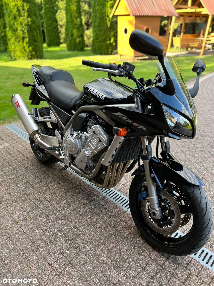 Yamaha FZS - 7