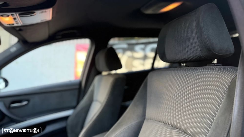 BMW 320 d Touring - 15