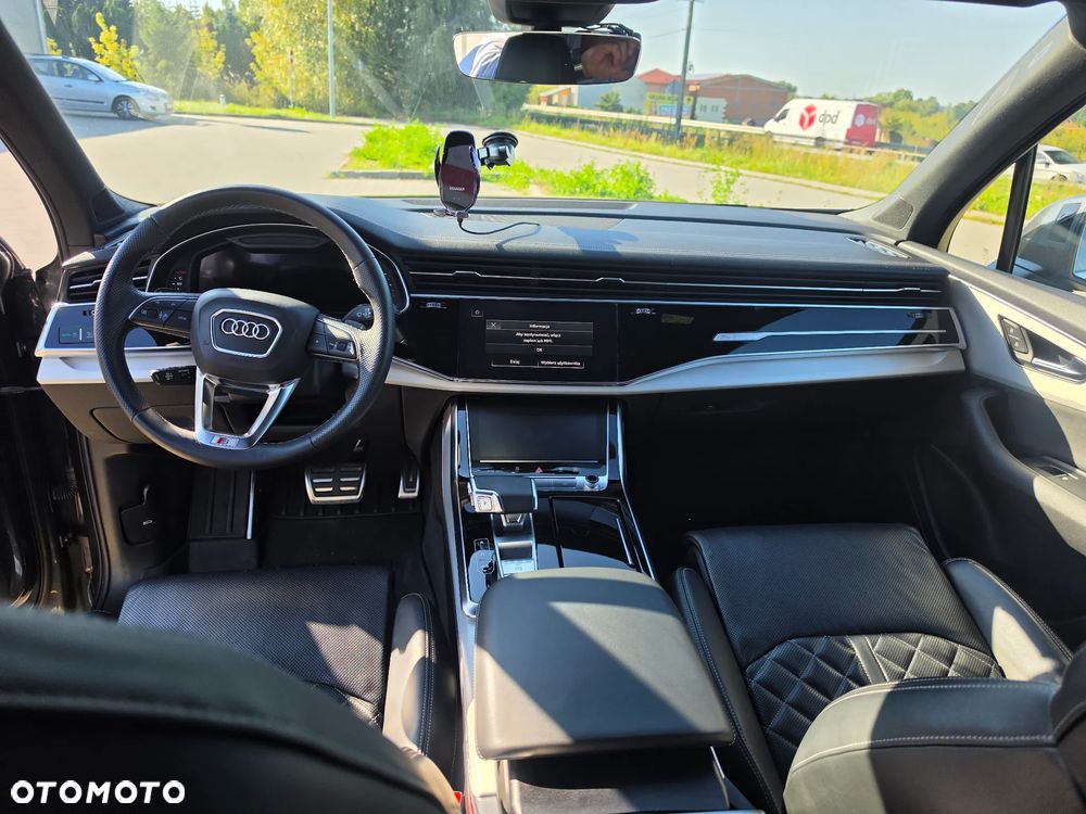Audi Q7 - 10