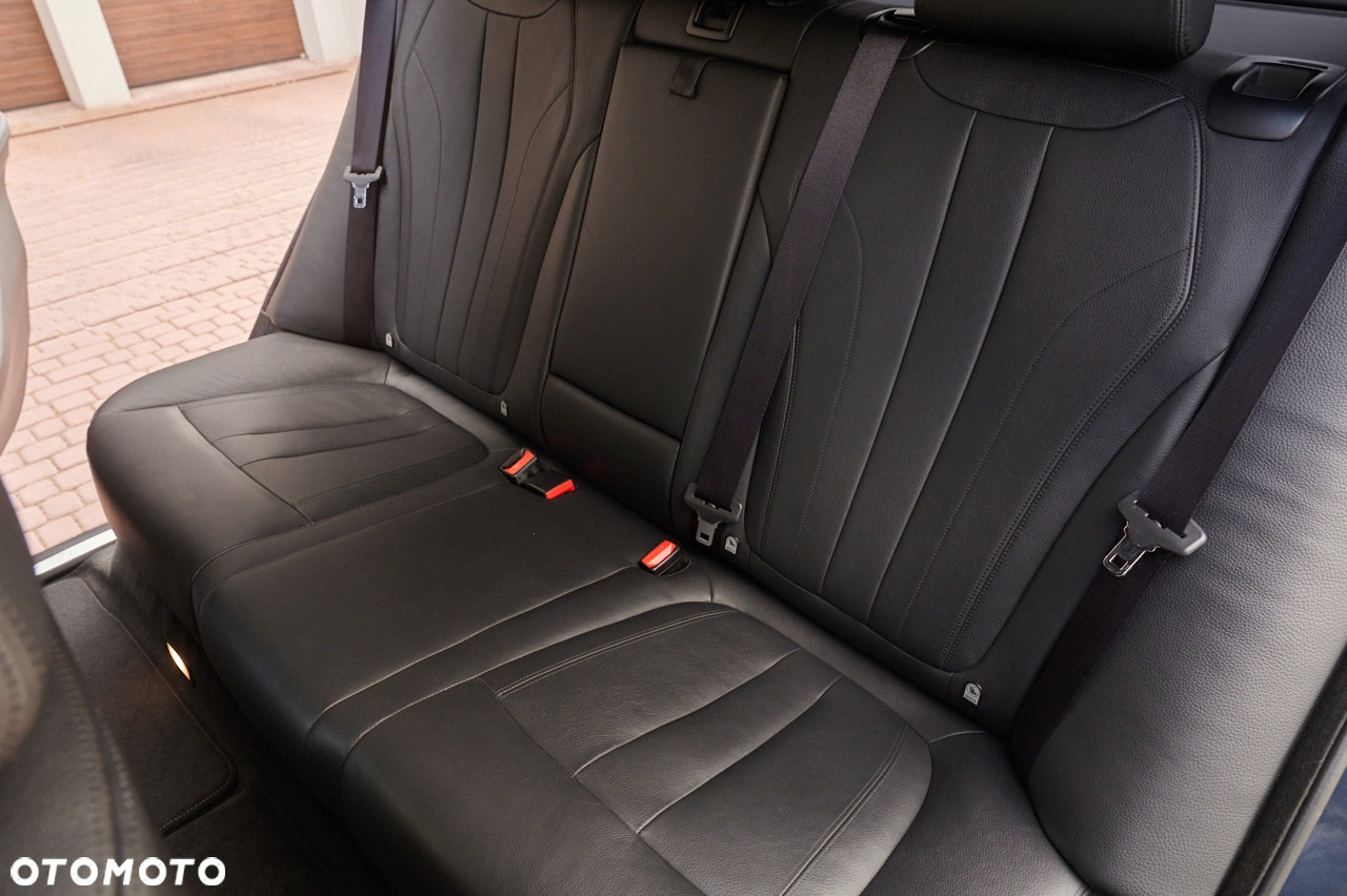 BMW X5 xDrive30d - 27