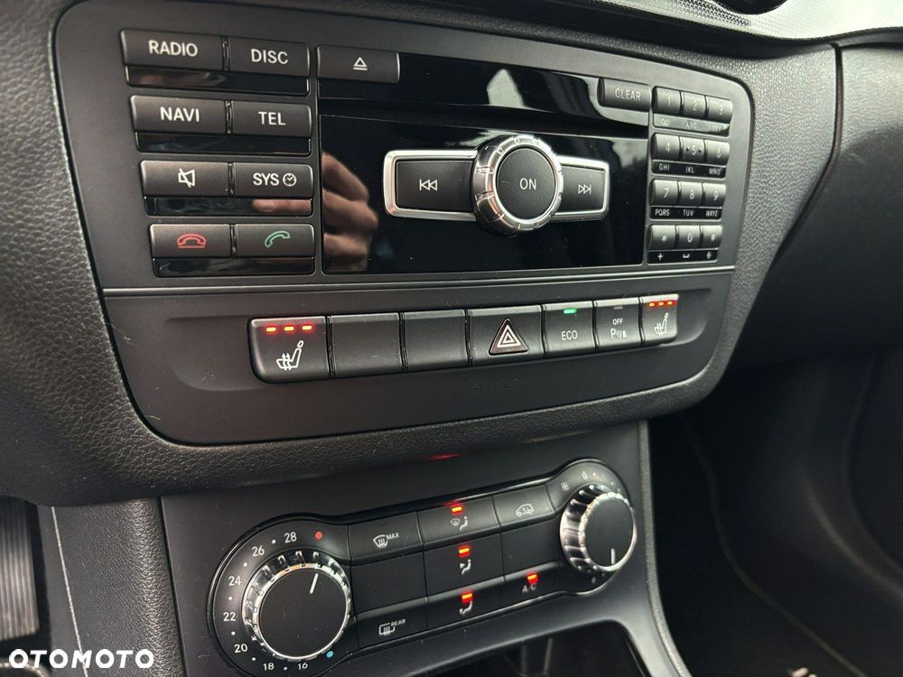 Mercedes-Benz Klasa B 180 Style - 20