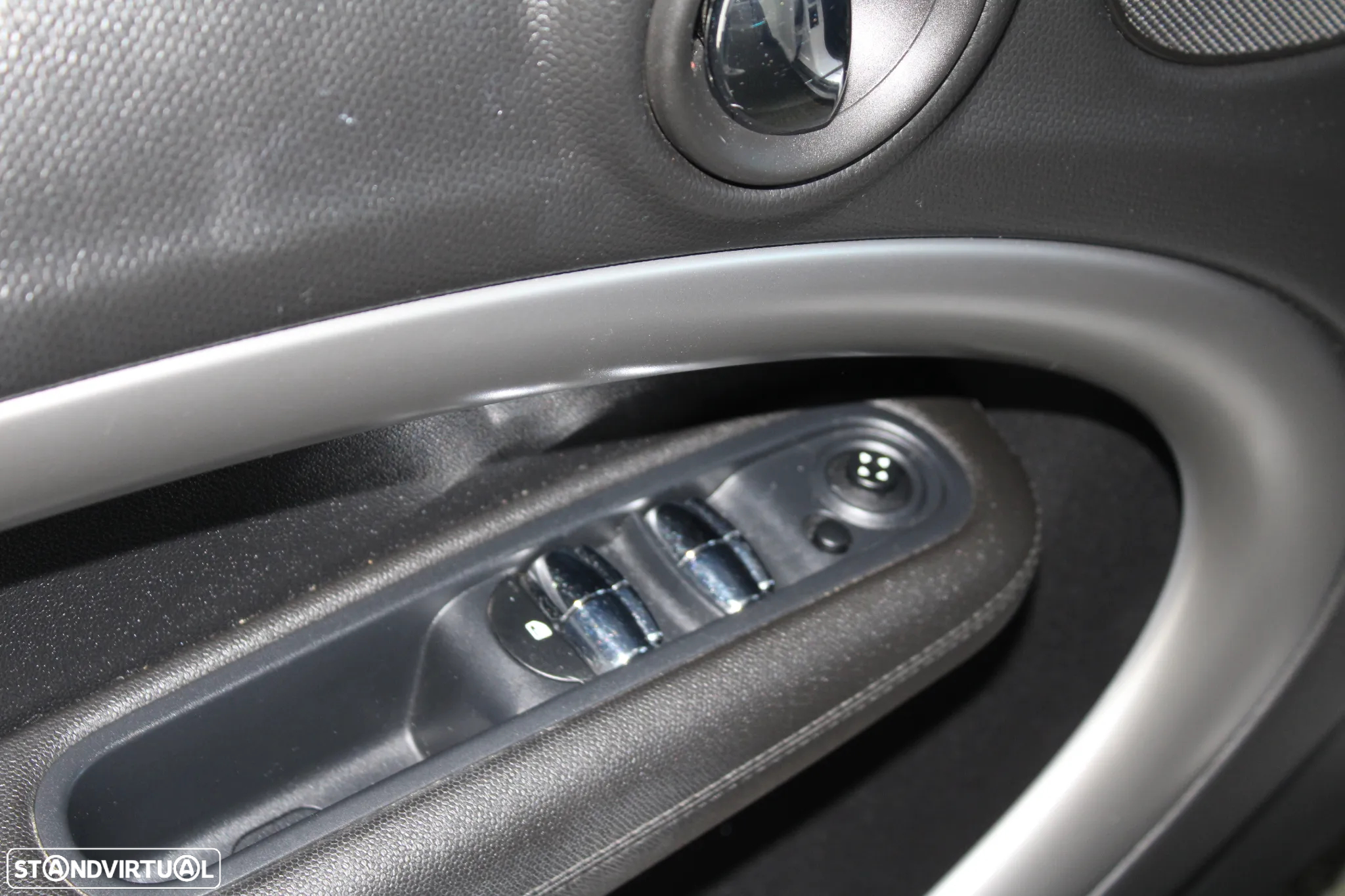 MINI Countryman - 16