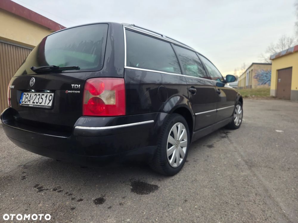 Volkswagen Passat 1.9 TDI 4Mot Highline - 6