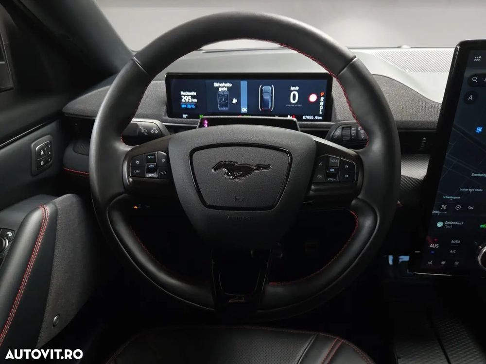 Ford Mustang Mach-E AWD PREMIUM - 16