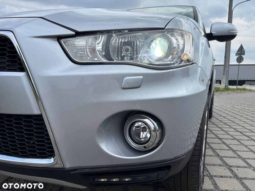 Mitsubishi Outlander 2.2 DI-D ClearTec 2WD Invite - 28