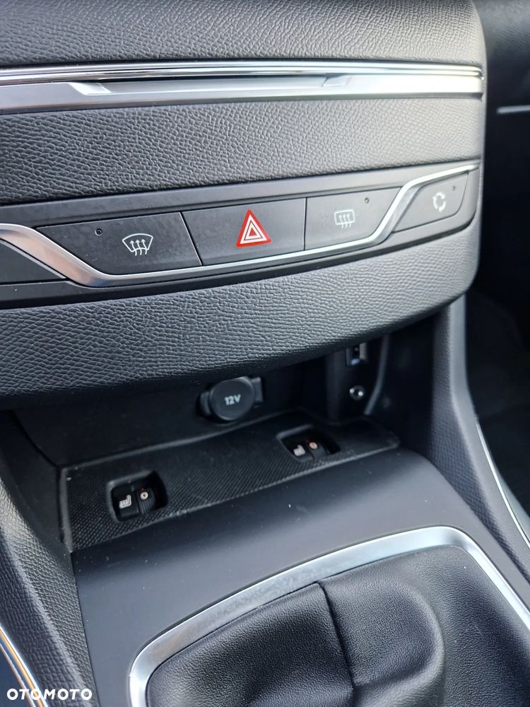 Peugeot 308 SW 1.6 BlueHDi Allure S&S - 25