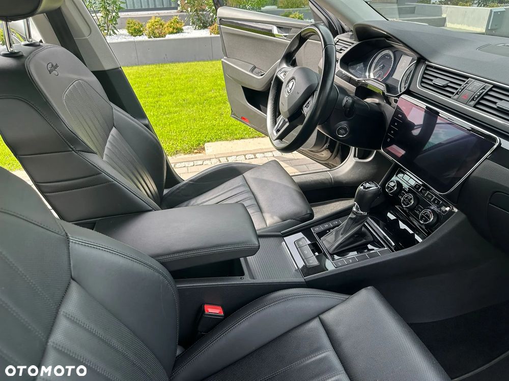 Skoda Superb 2.0 TDI 4x4 L&K DSG - 3