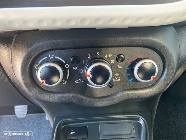 Renault Twingo SCe 75 LIMITED - 17