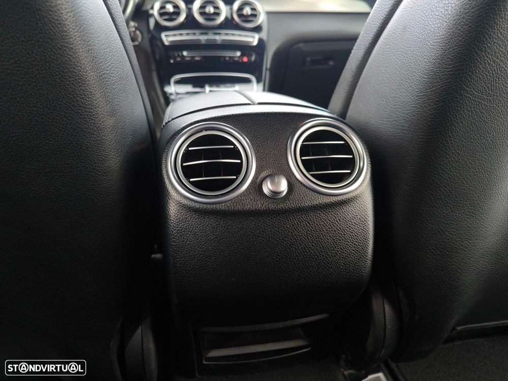 Mercedes-Benz GLC 250 d 4Matic 9G-TRONIC AMG Line - 21