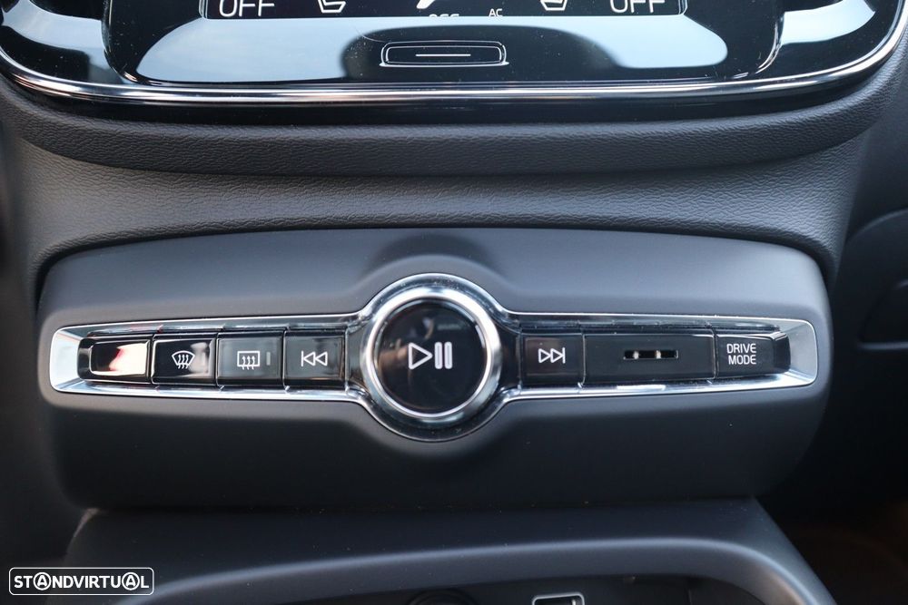 Volvo XC 40 1.5 T4 PHEV Inscription Expression - 42