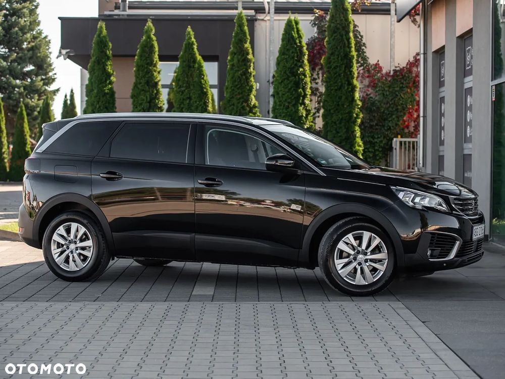 Peugeot 5008 - 3