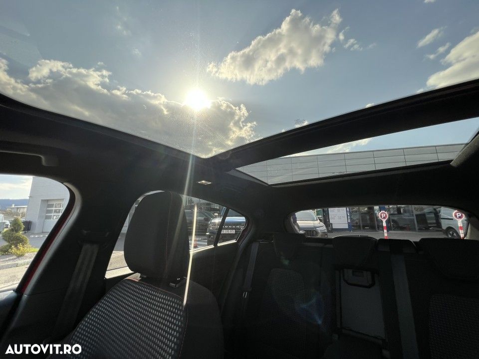 Ford Focus - 25