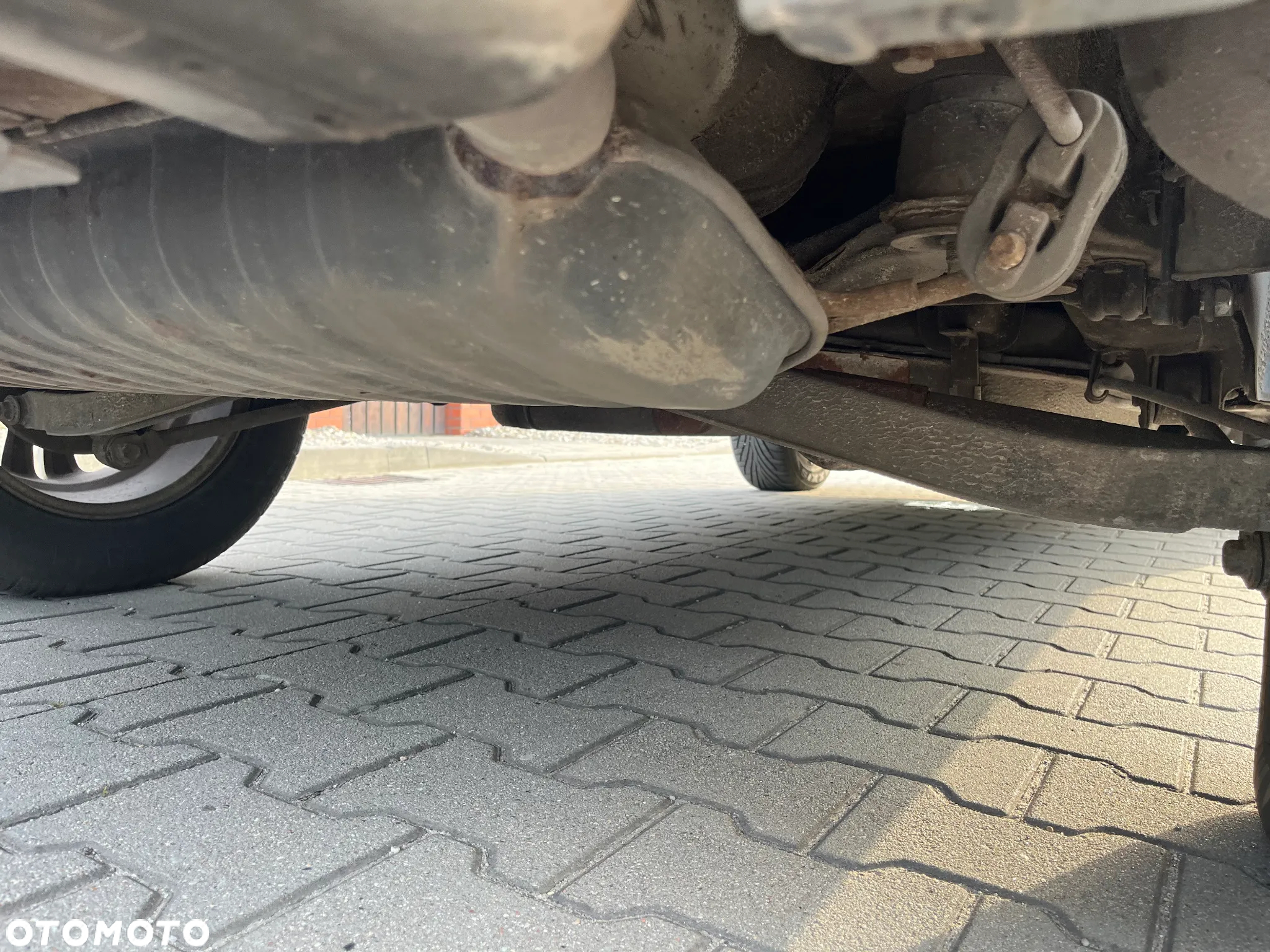Kia Sportage 2.0 2WD LX - 16