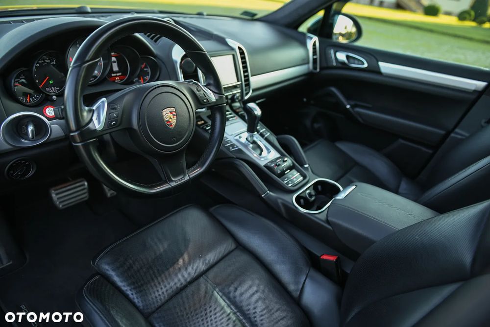 Porsche Cayenne GTS Tiptronic S - 21