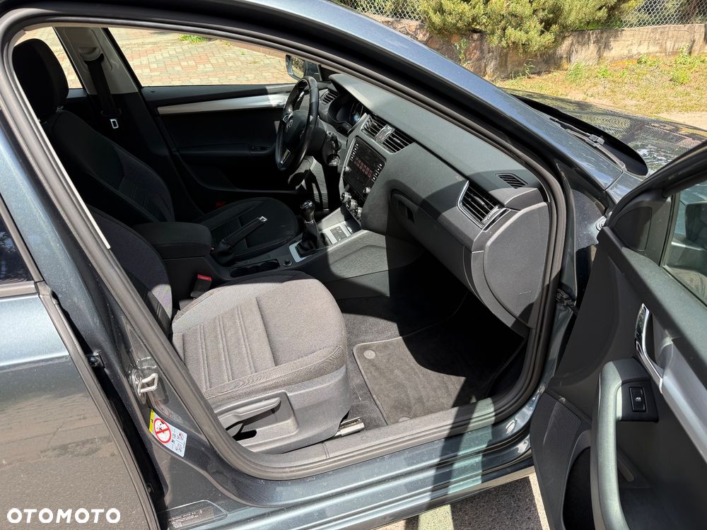 Skoda Octavia 1.4 TSI Drive - 8