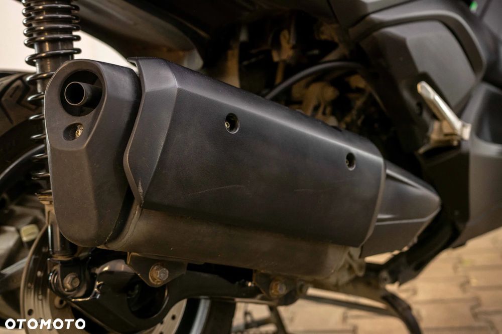 Yamaha X-max - 18