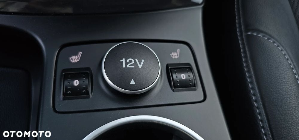 Ford Kuga 1.6 EcoBoost 2x4 Titanium - 14