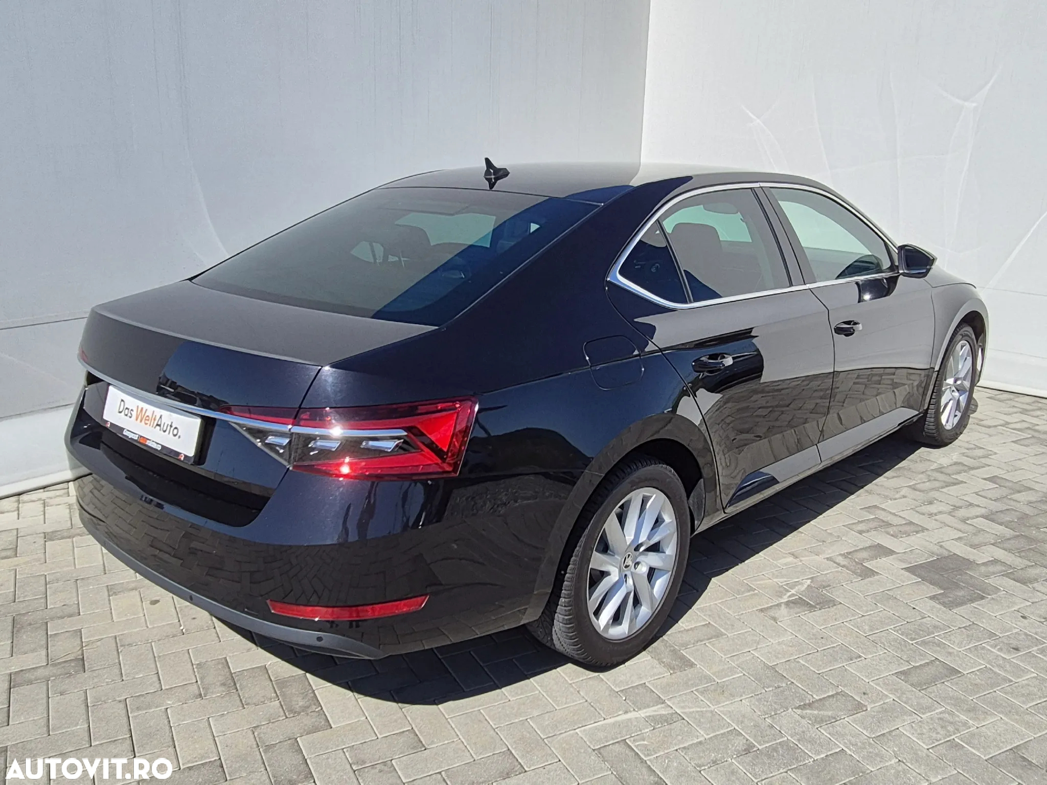 Skoda Superb 1.5 TSI DSG Ambition - 5