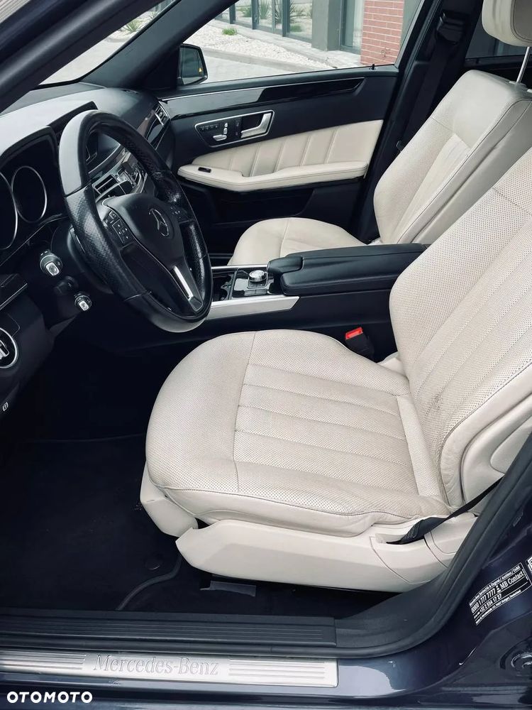 Mercedes-Benz Klasa E - 22