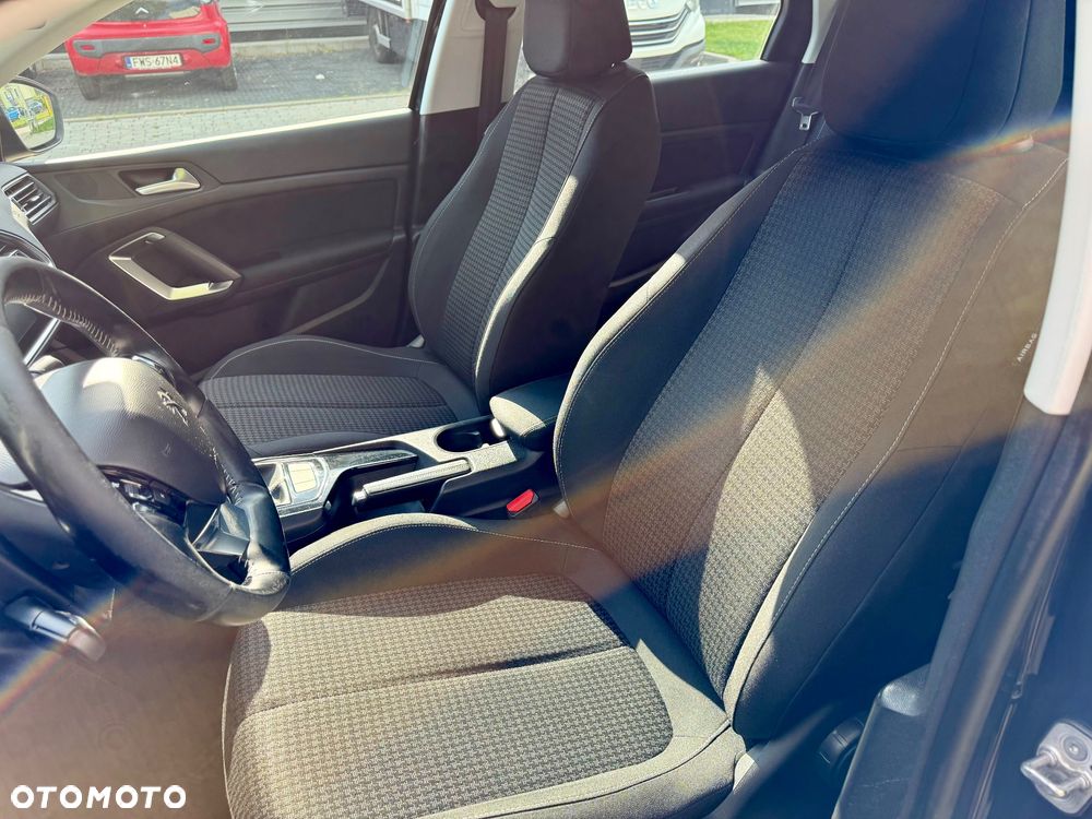 Peugeot 308 BlueHDi 120 EAT6 Stop & Start Active Business-Paket - 15