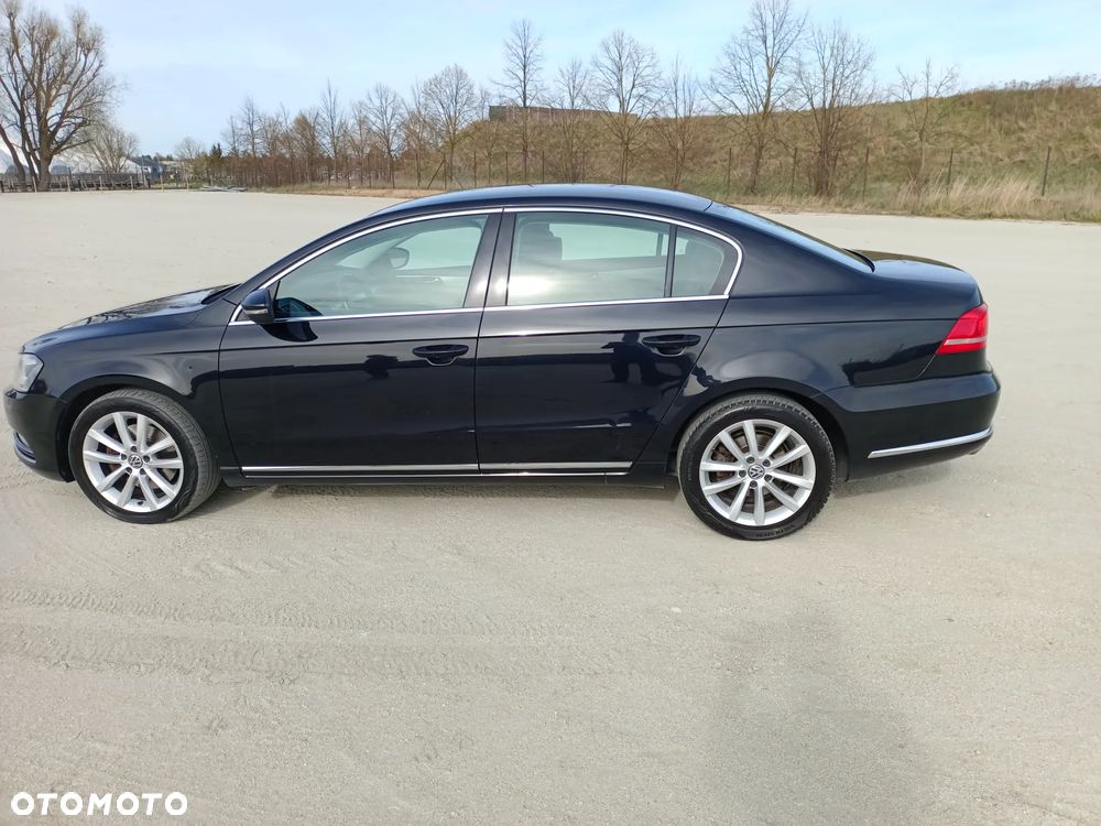 Volkswagen Passat 2.0 TDI Highline DSG - 4
