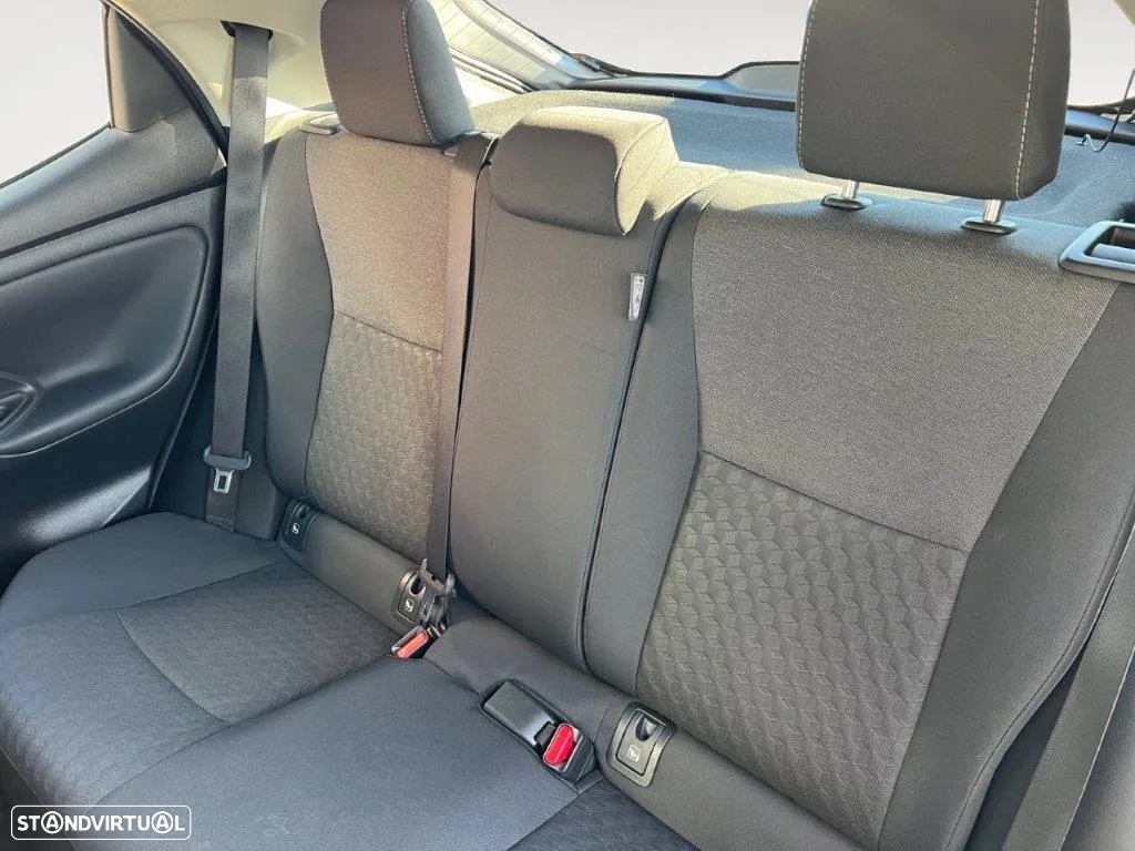 Toyota Yaris 1.0 VVT-i Comfort Plus - 19