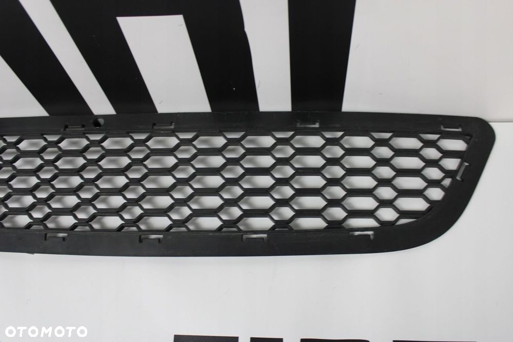 KRATKA ŚRODKOWA PRZEDNIEGO ZDERZAKA FIAT FREEMONT 55000809AB - 4