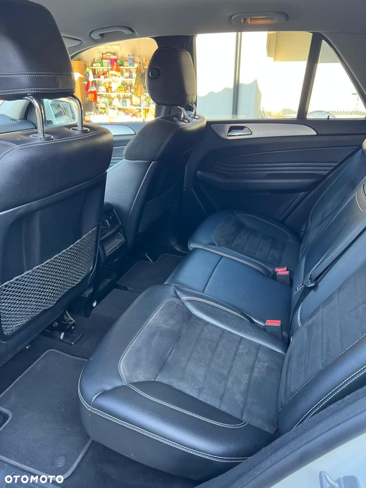 Mercedes-Benz ML - 11