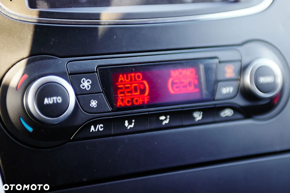 Ford Mondeo 2.0 TDCi Titanium - 15