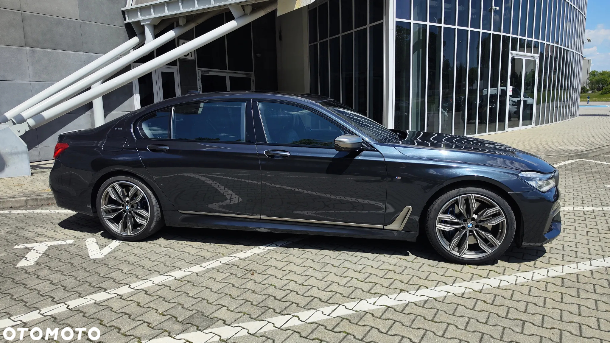 BMW Seria 7 M760Li xDrive V12 Excellence - 20