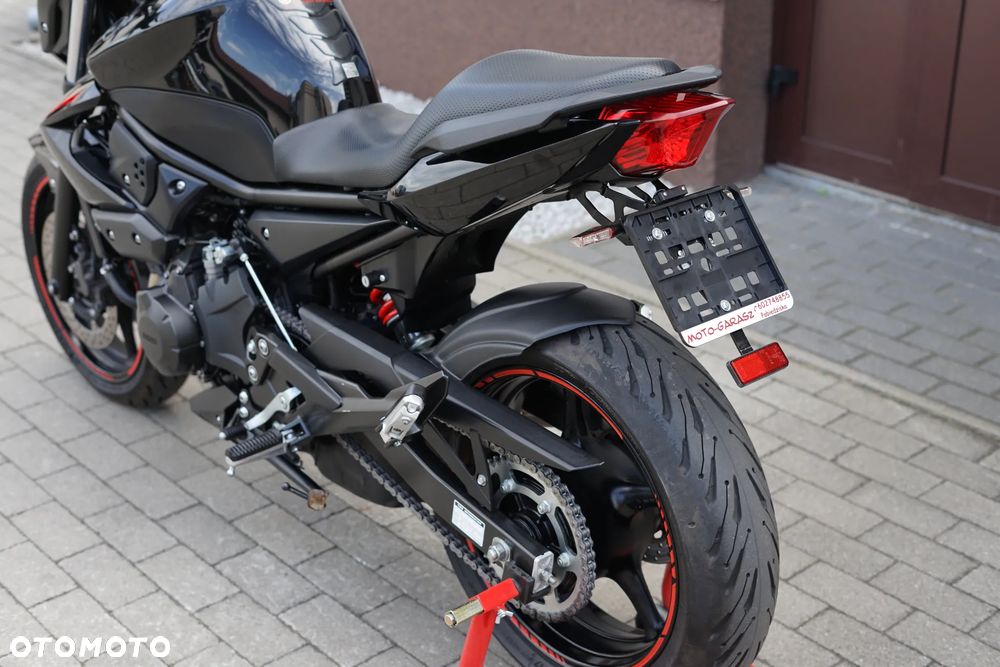 Yamaha XJ - 25