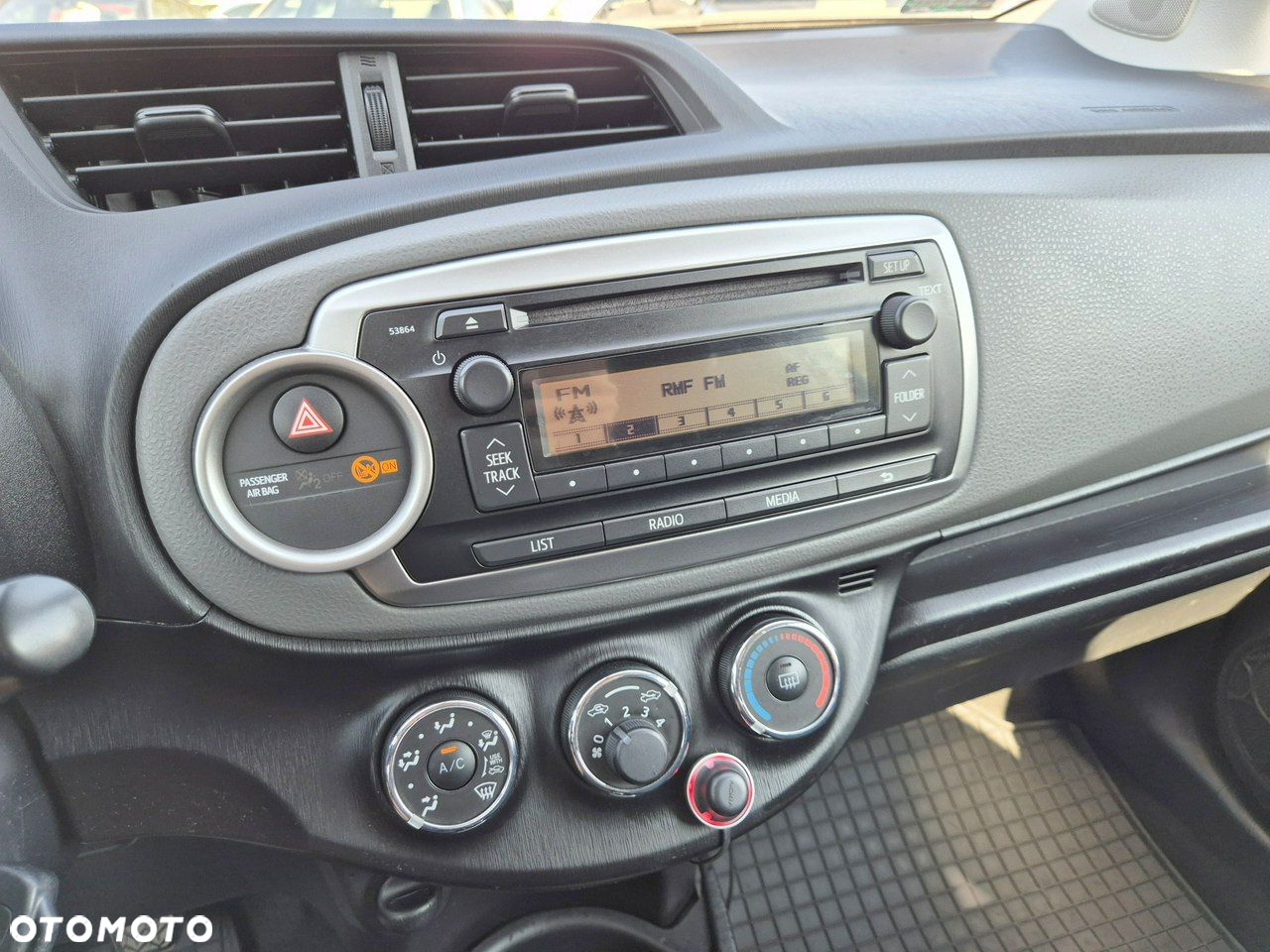 Toyota Yaris 1.0 Active - 19
