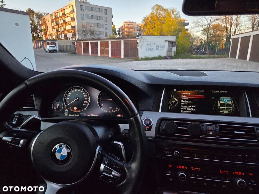 BMW Seria 5 520d - 26