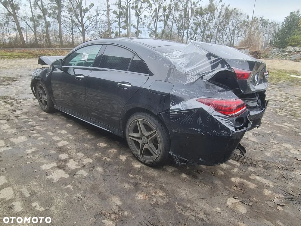 Mercedes-Benz CLA 200 7G-DCT AMG Line - 4