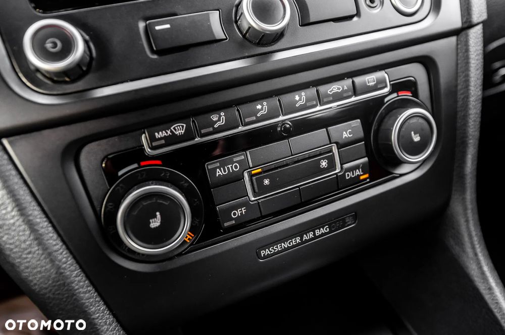 Volkswagen Golf 2.0 GTI DSG adidas - 34