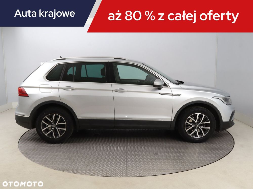 Volkswagen Tiguan - 8