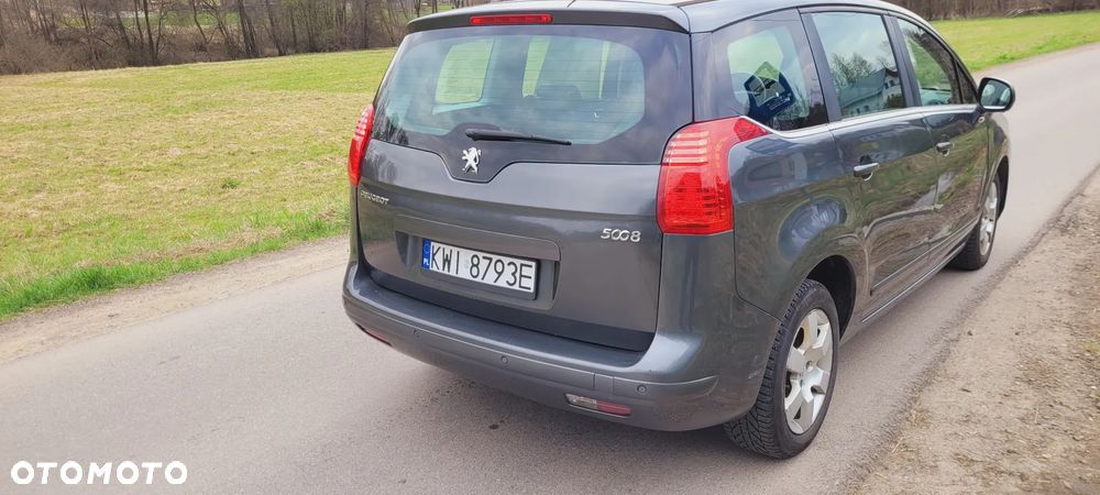 Peugeot 5008 HDI 150 Allure - 5
