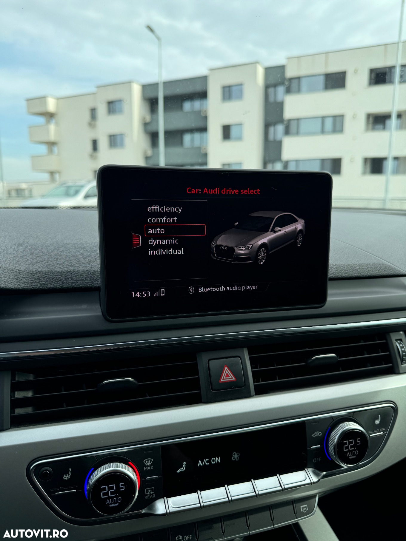 Audi A4 2.0 TDI quattro S tronic - 12