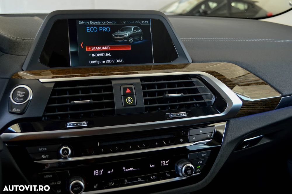 BMW X3 xDrive20i AT Luxury Line - 11