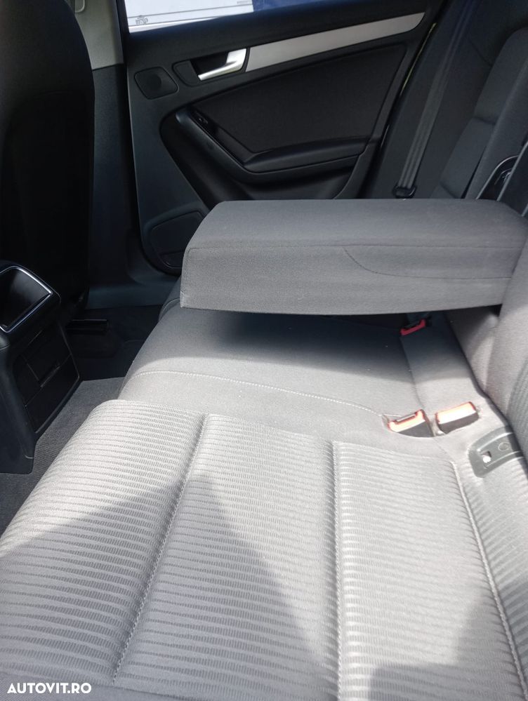 Audi A4 Limuzina 2.0 TDI - 7