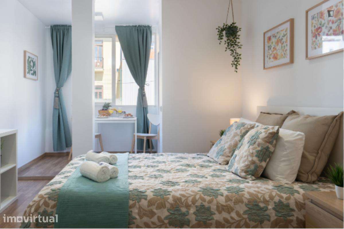 Estúdio - localizado em Santo Ildefonso Porto - Grande imagem: 5/27